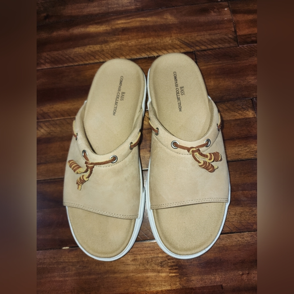 Bass Compass Collection Roxanna Leather Slide